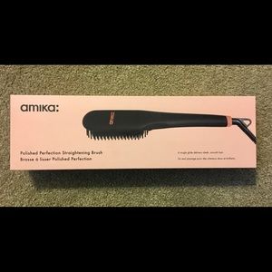 Amika pro straightening brush